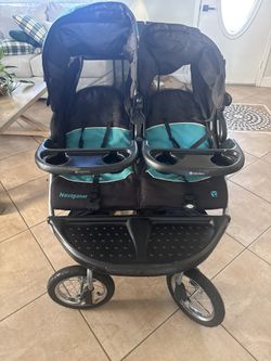 Baby trend Navigator double Stroller