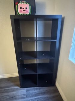 Black  8 cube shelf
