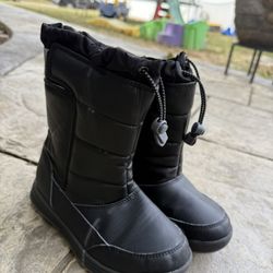 Snow Boots
