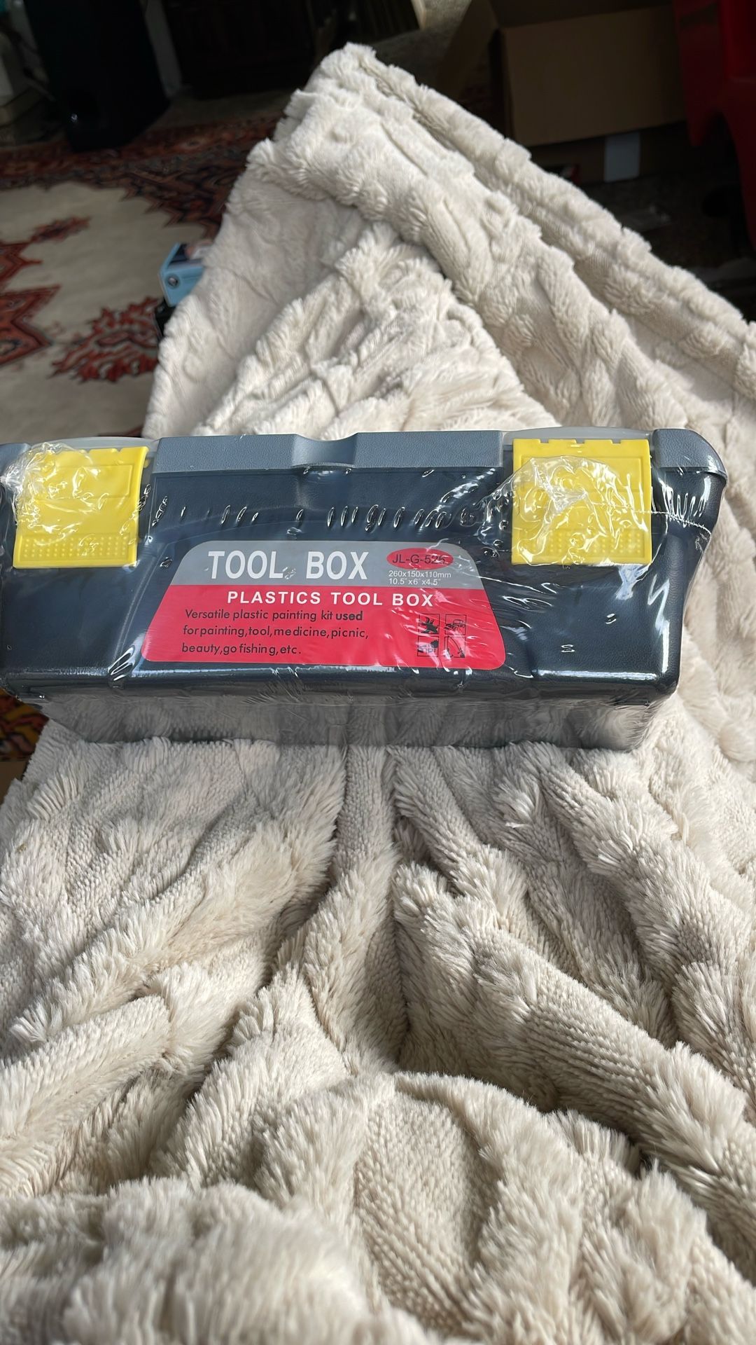 JL-G-526 model plastic tool box, which is described as a versatile painting kit suitable for various purposes. Howe