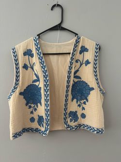 Woman’s Vintage Mexican Style Knitted Vest