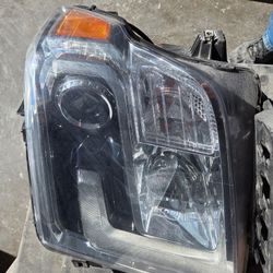 2016–2019 Nissan Titan Left Hand Headlight