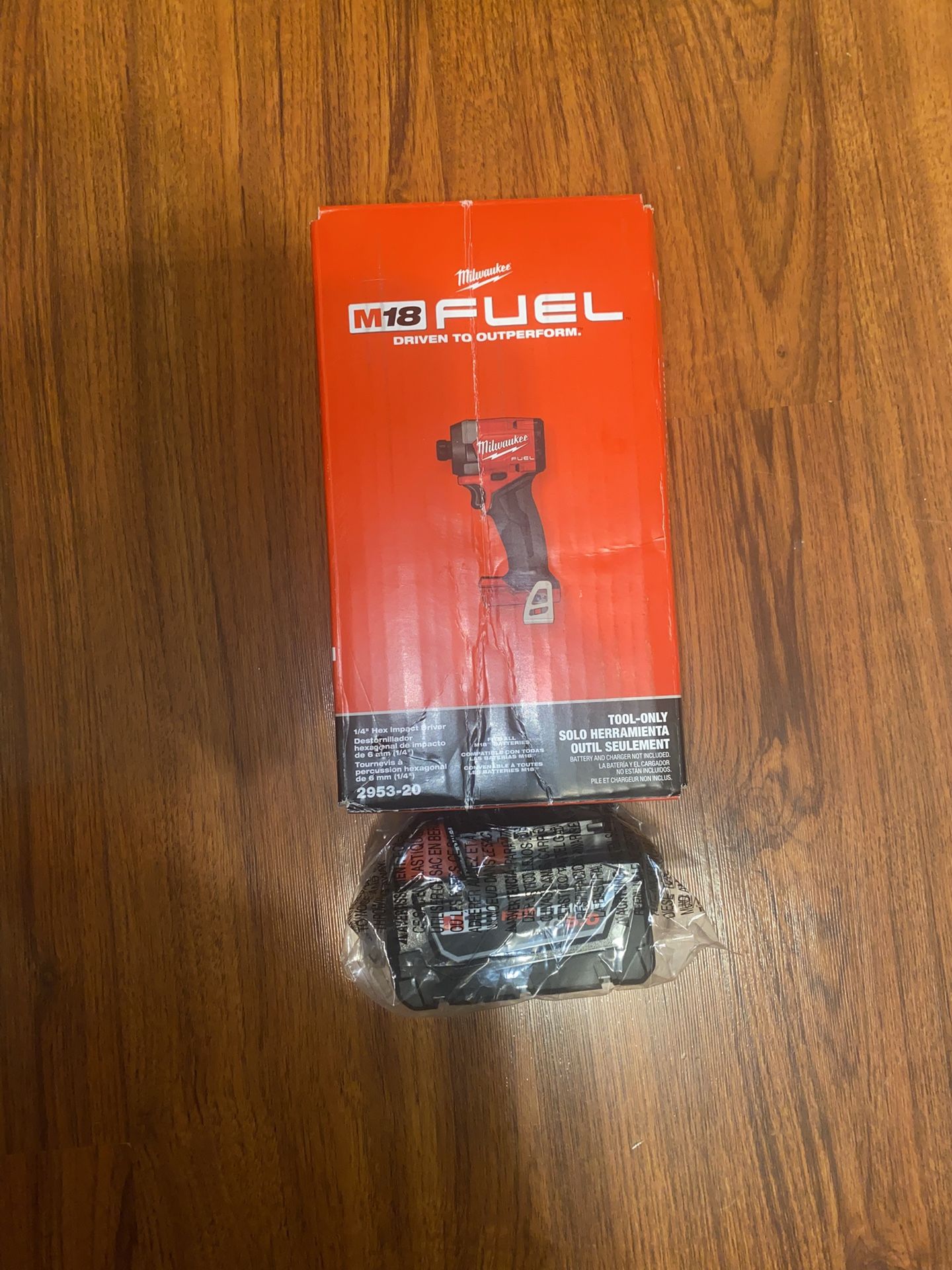 (1)Milwaukee M18 Brushless Fuel Impact Driver (2953-20) & M18 5.0 Ah Battery