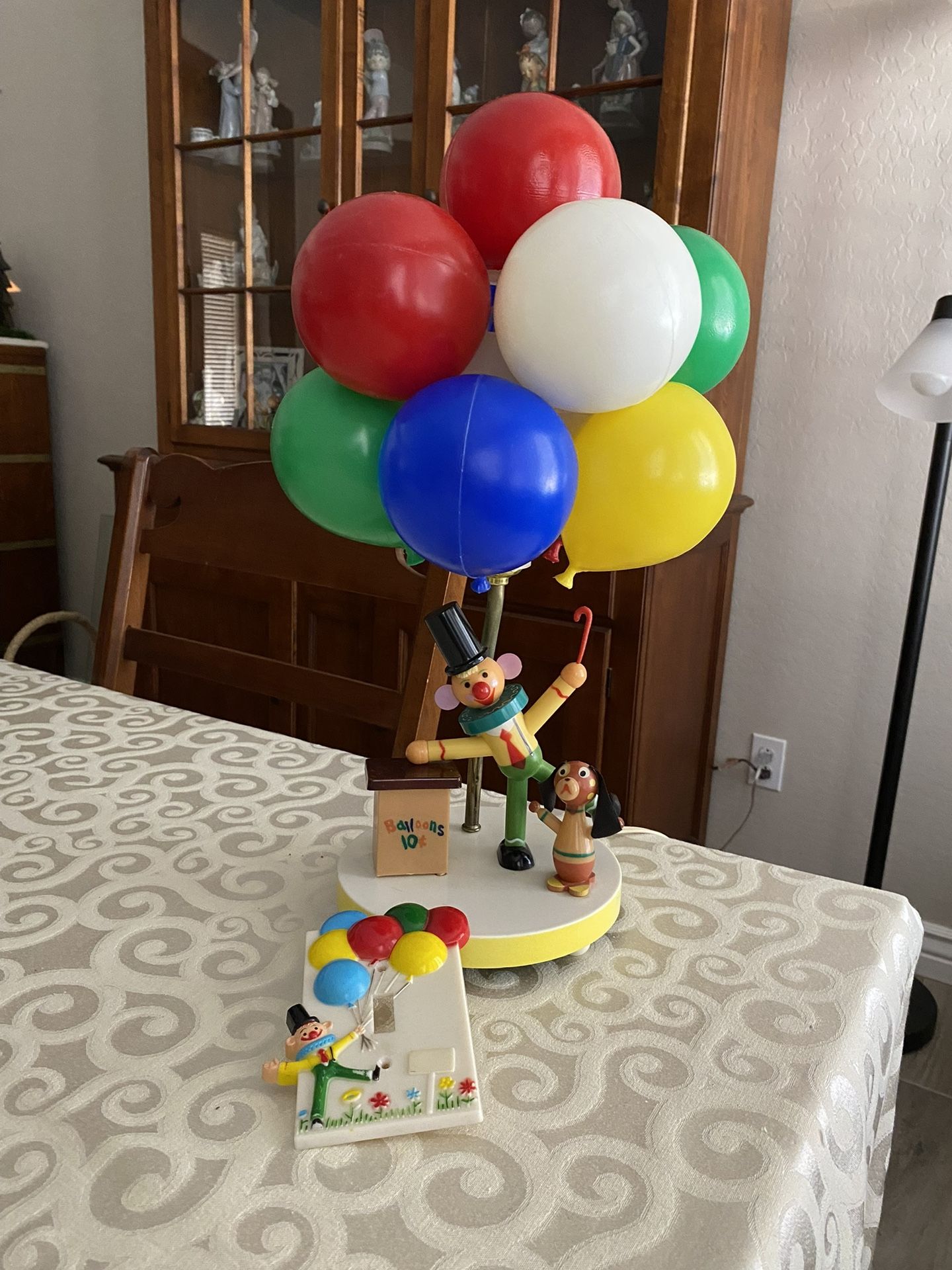 Vintage Dolly Toy Co. Balloon Vendor nursery lamp