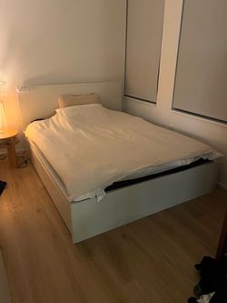 IKEA queen malm bed with 2 drawers