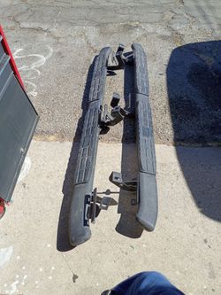 Truck step side rail