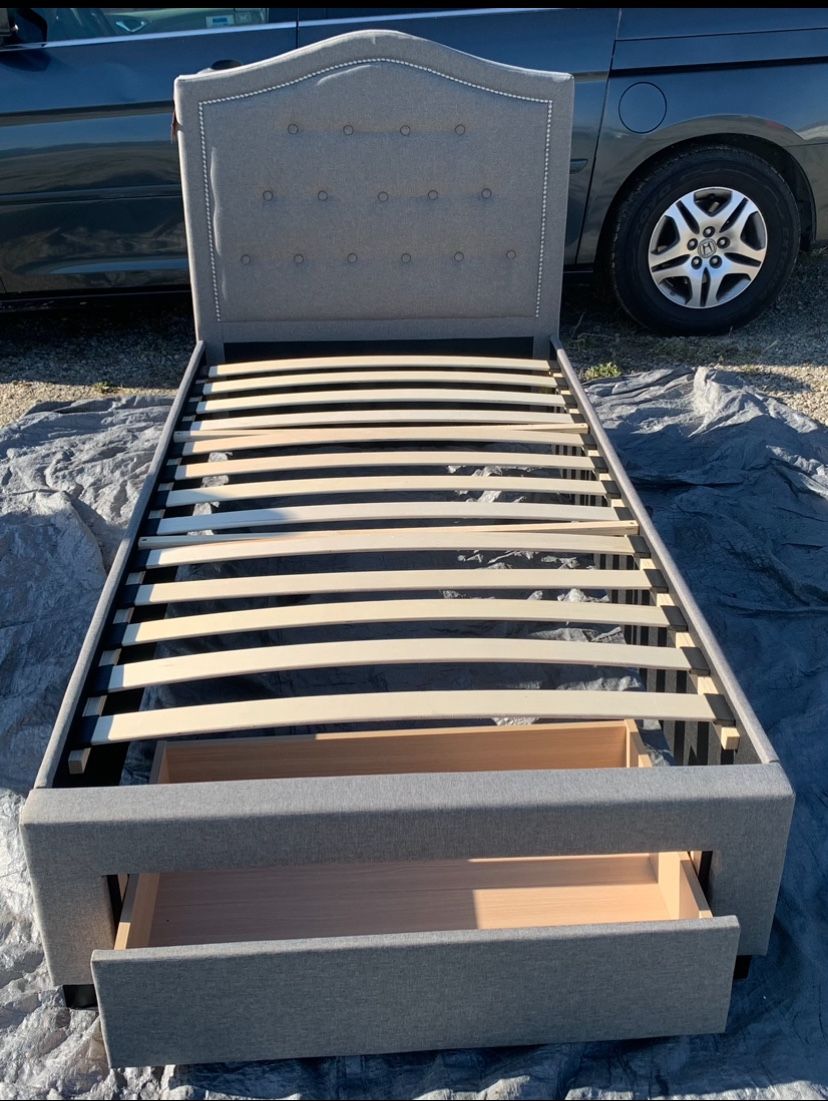 Twin Platform Storage Bed With Orthopedic Supreme Mattress Included