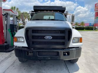 2004 Ford F-650 Dump Truck
