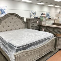 New King Bedroom Set 🔥🔥 IN STOCK NOW