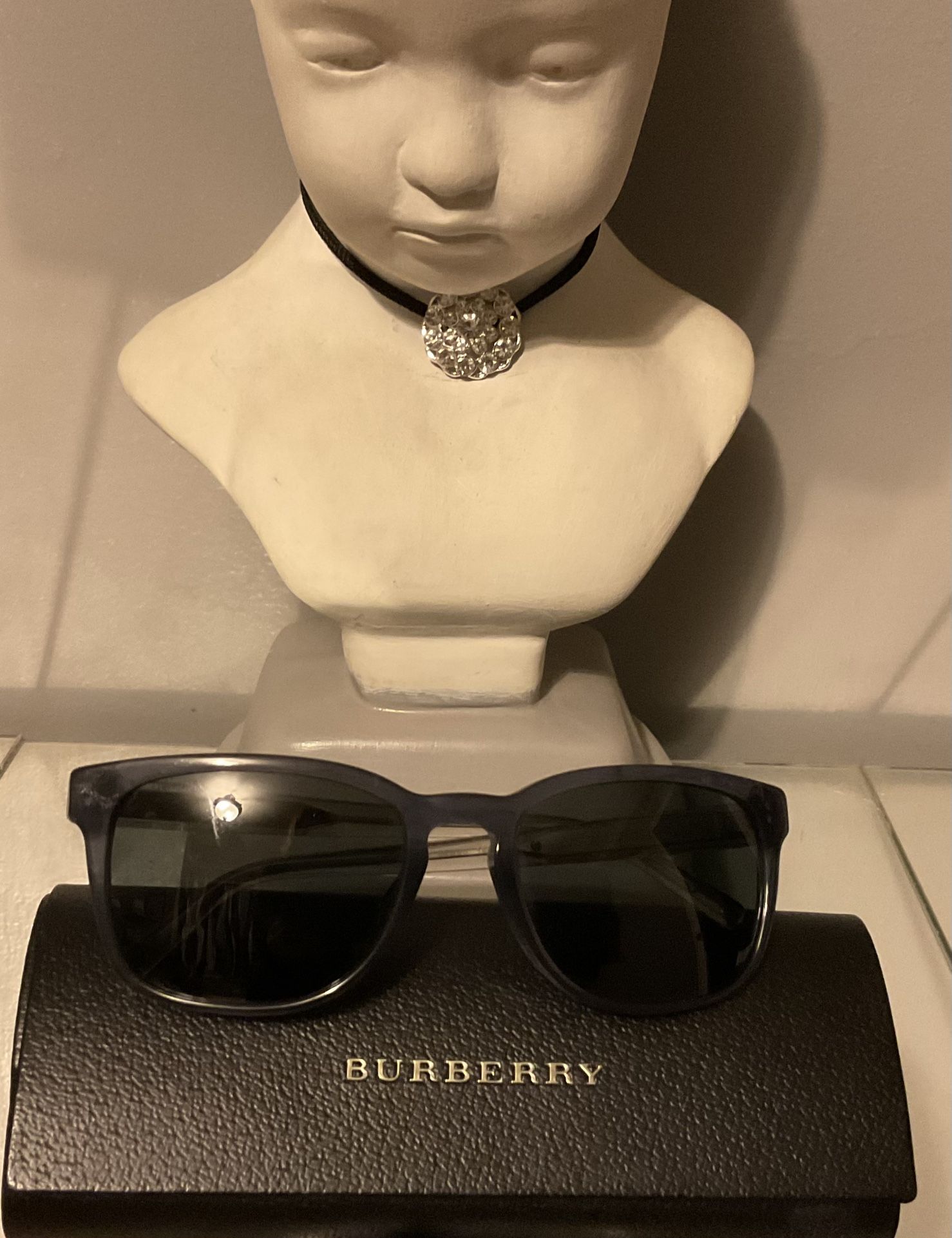 Authentic BURBERRY SUNGLASSES