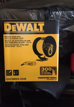 Manual hose reel