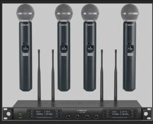 Phenyx Pro 4 Channel UHF Auto Scan Wireless Microphone System PTU-7000-4H
4 x 40 Frequencies, 328 ft Range, 4 Handheld Dynamic Microphone for Singing,