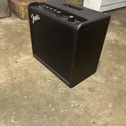 Fender Mustang LT25 25W 1x8 Guitar Combo Amp Black