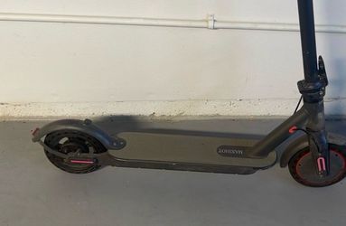 Not free E scooter electric scooter dm for questions