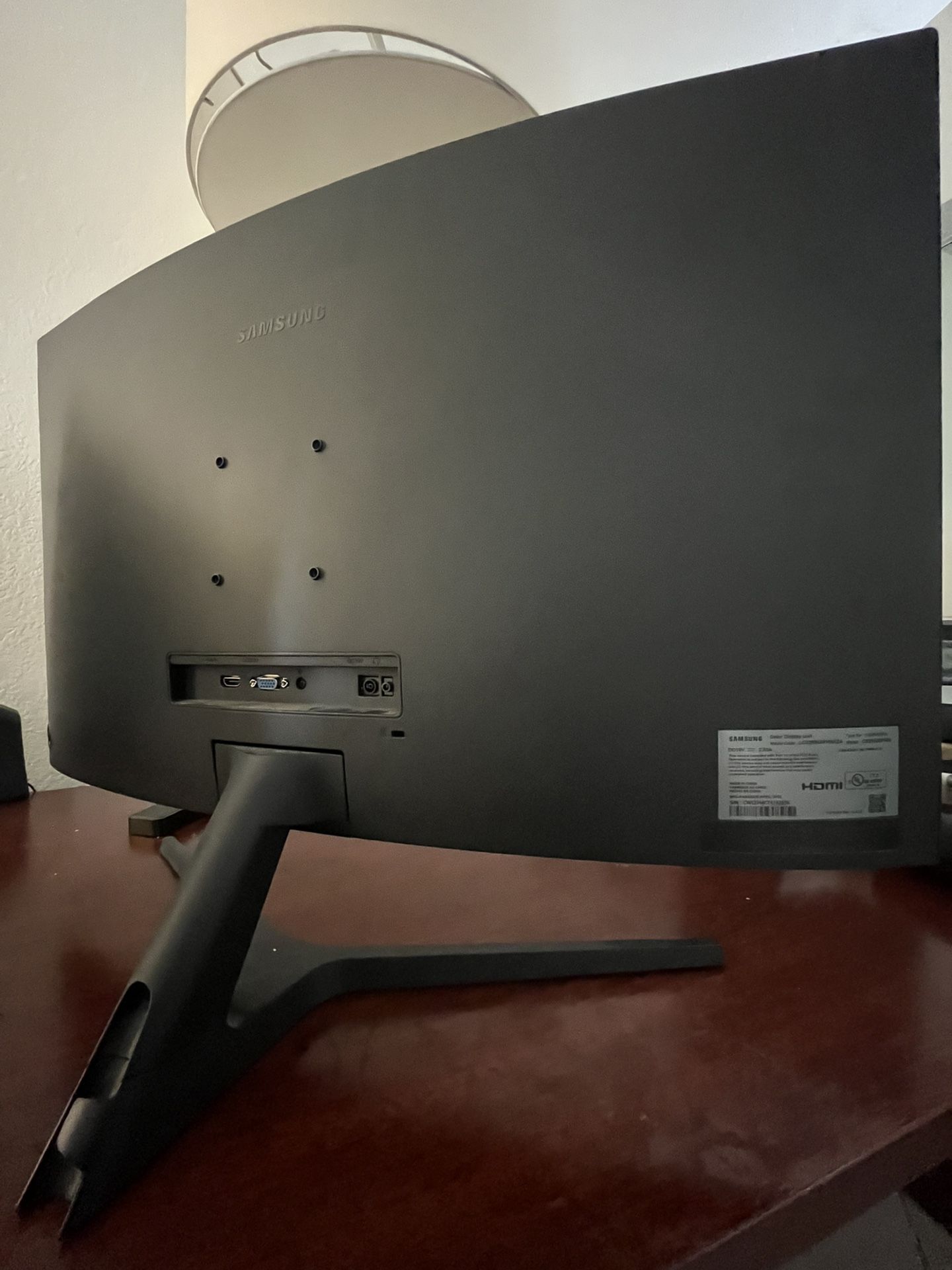 Samsung Curved Monitor C32R500FHN - 32 inches