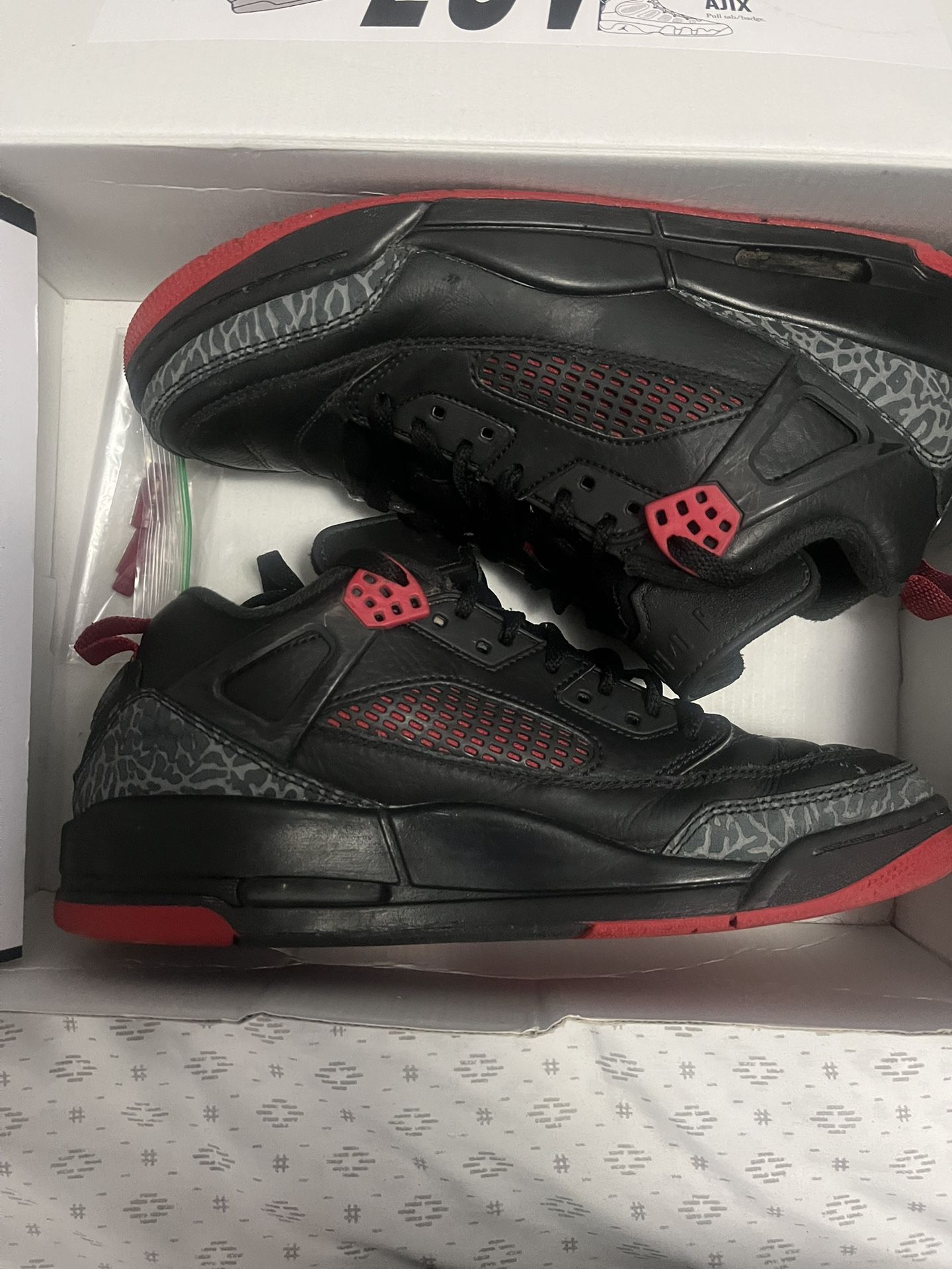 Jordan Spizike Low (Black & Red)