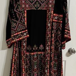 Elegant Palestinian Thobe Size 2