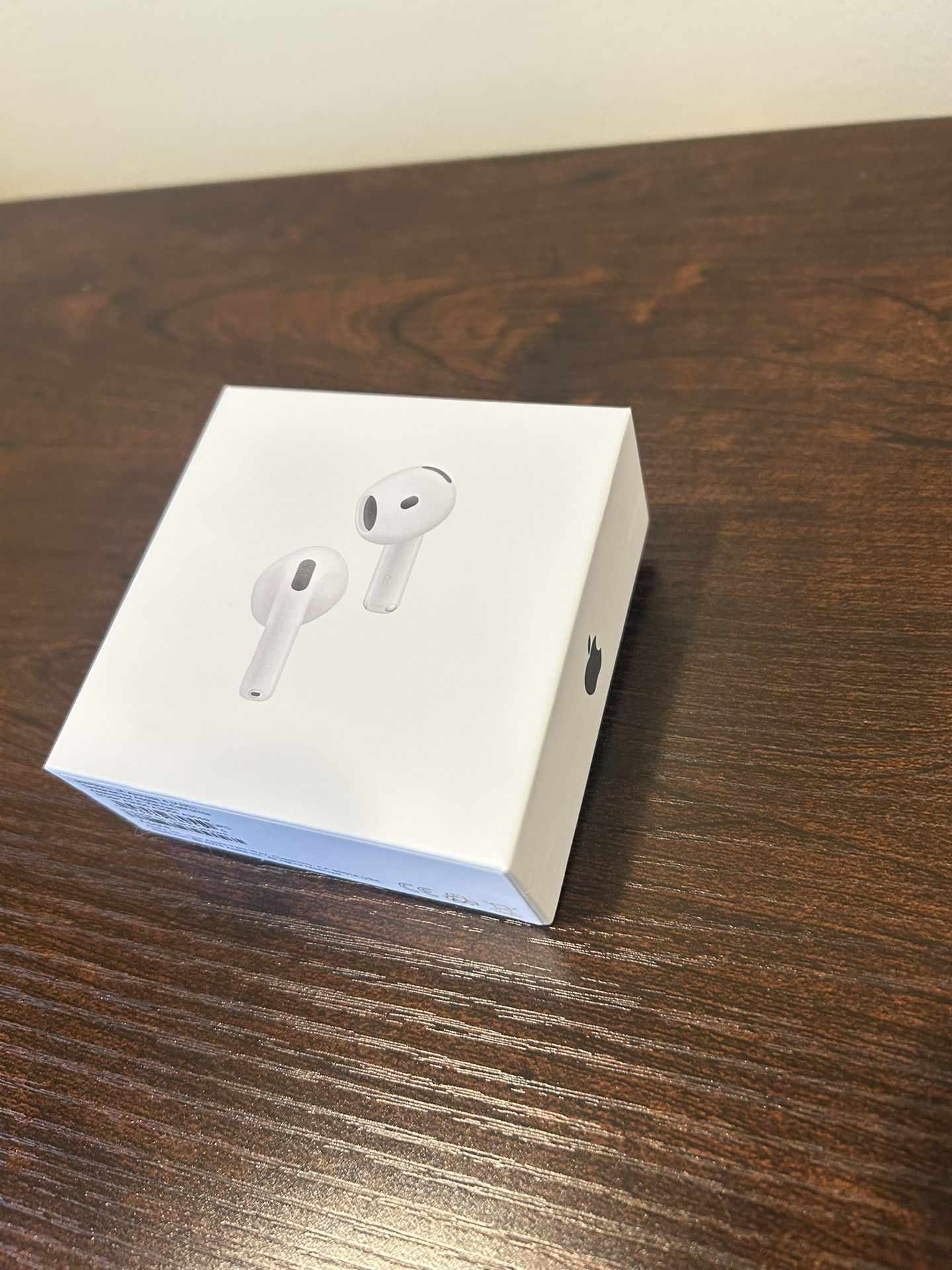 AirPods Gen 4 With MagSafe Charging Case. ⭐️I ONLY SHIP⭐️