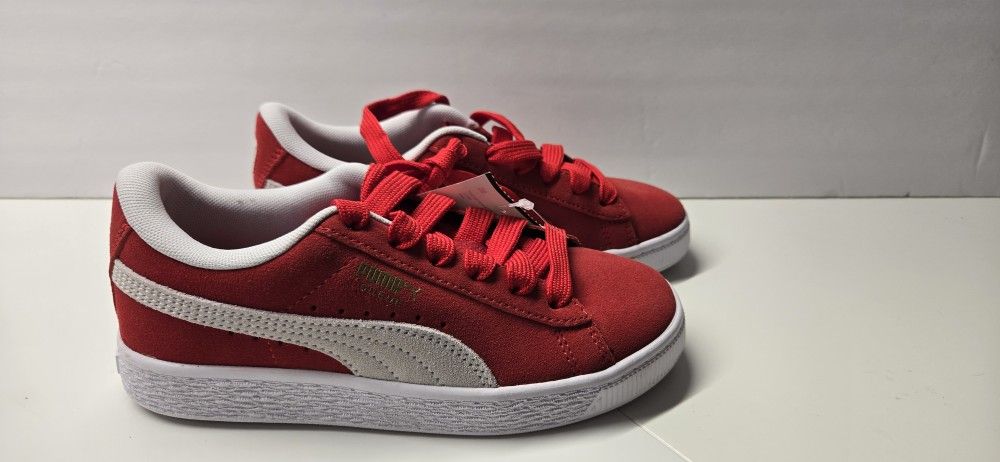 Kids Puma Suede Size 3c