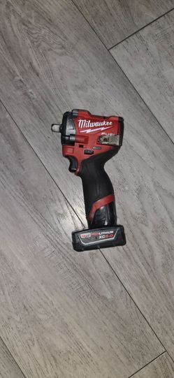 Milwaukee Fuel Stubby Impact Wrench