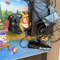 XBOX 360 w/ Kinect & 16 Games