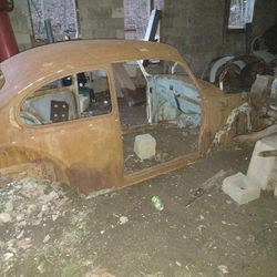 1973 Volkswagen Superbeatle Shell We Also Have Some Parts To If Anyone Is Looking For Parts for a Superbeatle  500.00 obo  Great To Make A Derby Car O