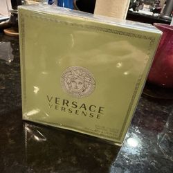 🌿 Versace Versense