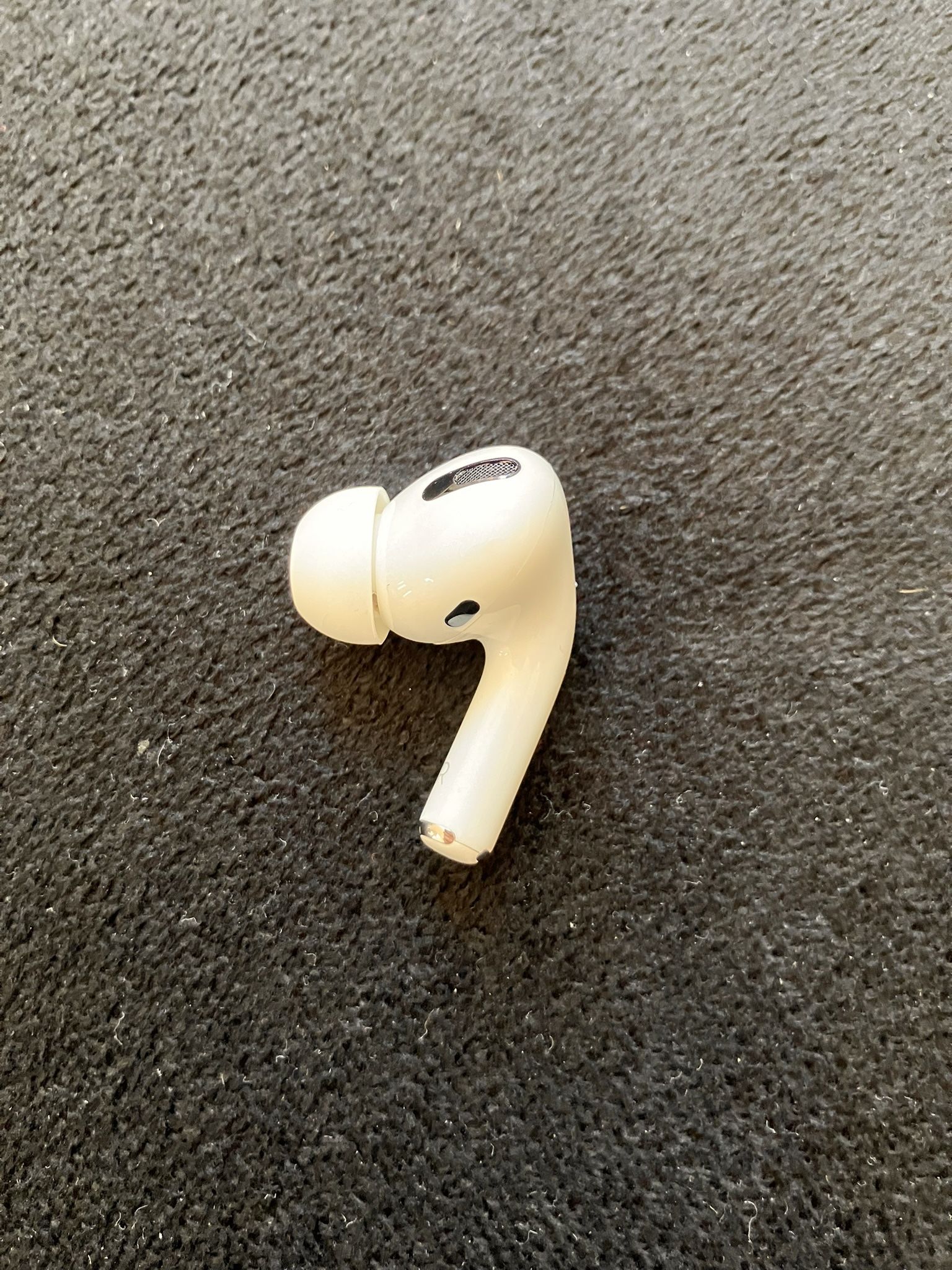 Right Airpod Pro 1st generation