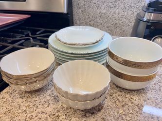 Porcelain Dinnerware Set