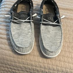 Hey Dude Size 11