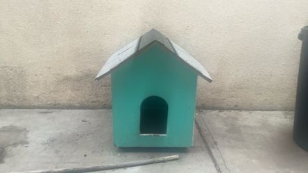 Dog House In Pink Small