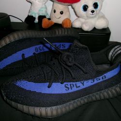 Yeezy Boost 350 V2 “Dazzling Blue” – Size EUR 40 (US Men’s 7 / US Women’s 8.5 / UK 6.5)