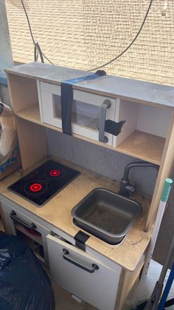 IKEA DUKTIG Kids Play Kitchen