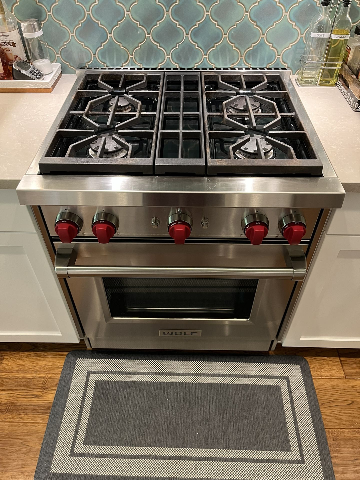 Wolf 30" Gas Range GR304 for Sale in Ridgefield, WA OfferUp