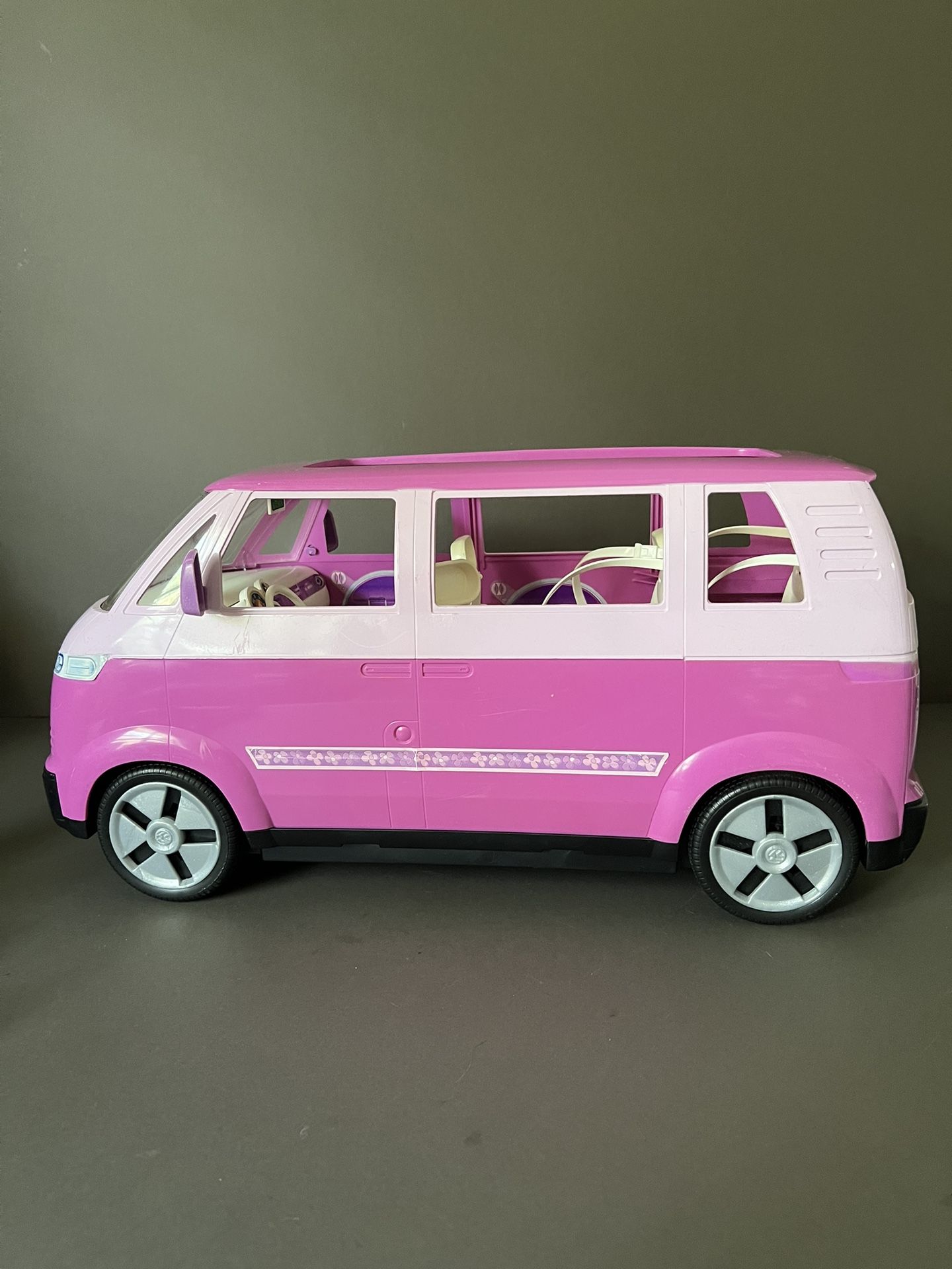 Barbie, Volkswagen, Purple Microbus, Vehicle w/Dolls And Dog for