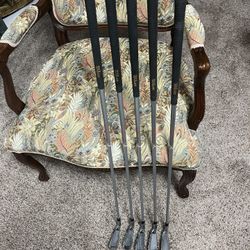 Women’s Wilson Oversize Hope Ladies Flex Clubs in Great Condition 