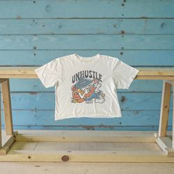 Roark Women’s Unhustle Graphic Cream Cropped T-Shirt Size Medium 