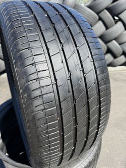 Set Of Used Tires With Good Thread Life 255/40R20 Goodyear