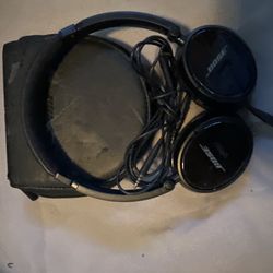 BOSE foldable travel headset with case