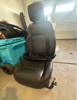 2013-2014 Mustang GT500 leather powered seats