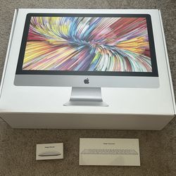 Apple Imac Retina 5K, 27 inch 2020 with original box, Apple Keyboard and Apple Mouse  - Mint