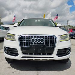 AUDI Q5 QUATTRO PREMIUM 