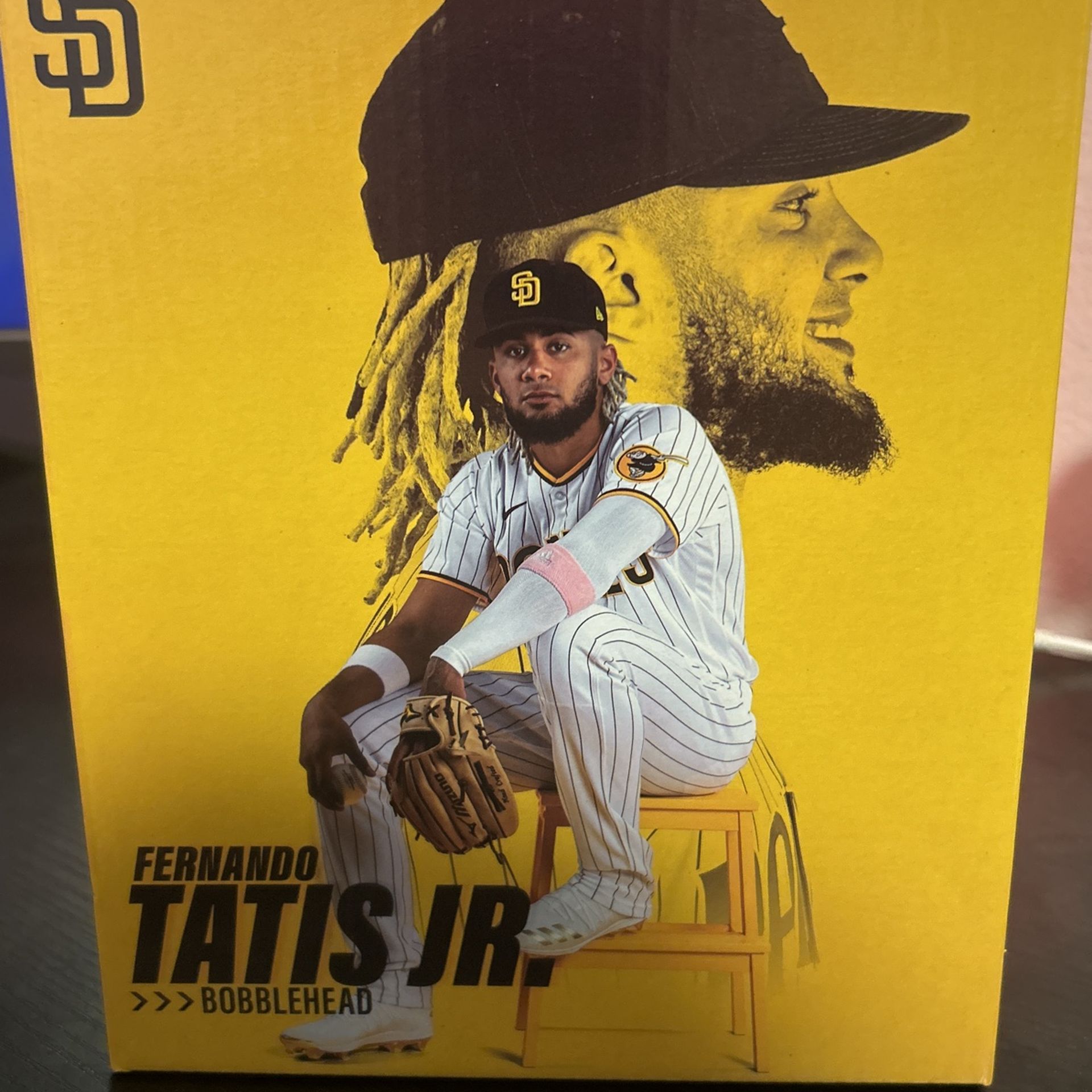 Fernando good Tatis Jr. Bobble Head with Poster