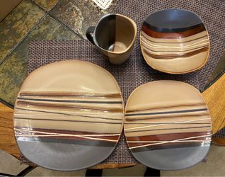Better Homes and Gardens Stoneware