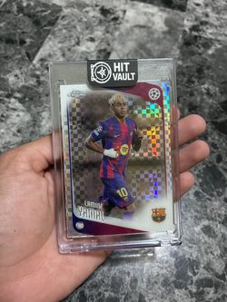 Lamine Yamal 2024-25 Topps Chrome X-Fractor / Refractor FC Barcelona Short Print SP