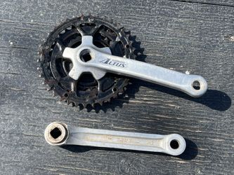 Shimano Altus Triple