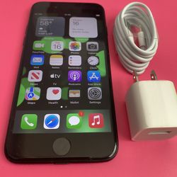 Apple iPhone 7 32 GB Unlocked 