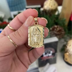 14kt Guadalupe Charm 