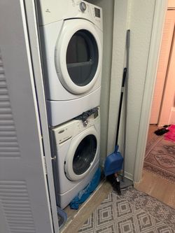Woorlpool washer and dryer