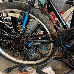 Road master Granite 18 Speed Bike 